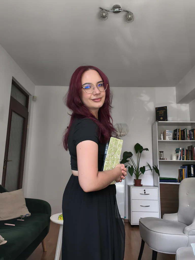 Andreea Cocea – Psihoterapeut cognitiv-comportamental