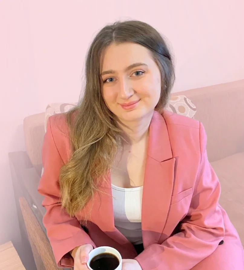 Roberta-Valentina Manolea – Psihoterapeut cognitiv-comportamental