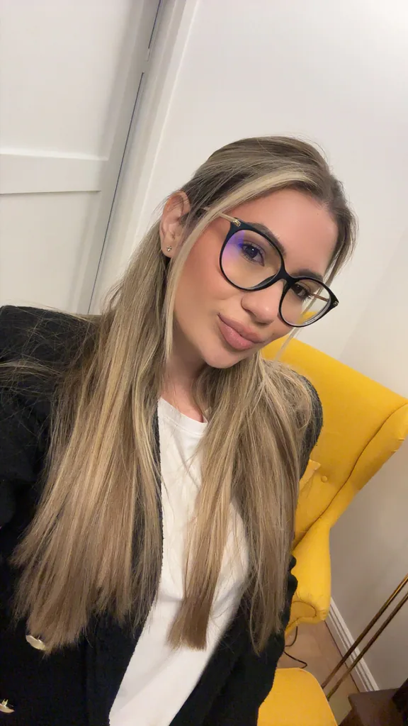 Andreea Bacău – Psiholog clinician Psihoterapeut